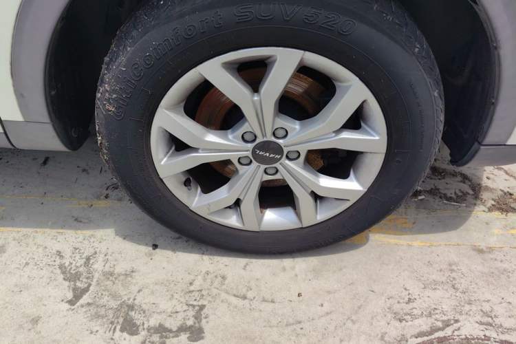 Used Haval H6 2020 1.5 GDIT Automatic Platinum Urban Edition Right Front Wheel Hub