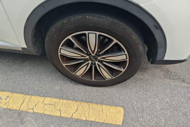 Used Haval H6 2020 1.5 GDIT Automatic Platinum Champion Edition Right Front Wheel Hub