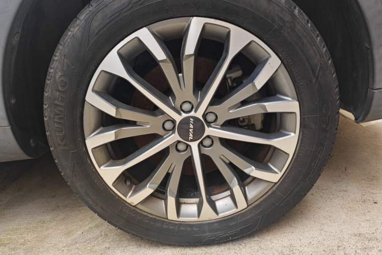 Used Haval H6 2020 1.5 GDIT Automatic Platinum Champion Edition Right Front Wheel Hub