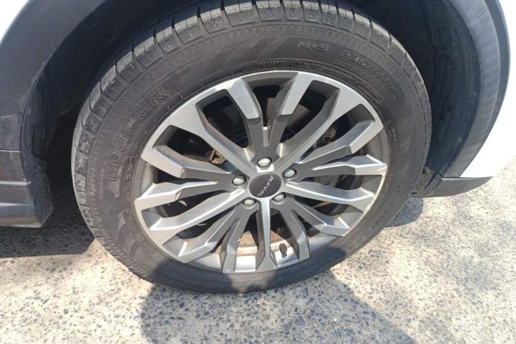 Used Haval H6 2020 1.5 GDIT Automatic Platinum Champion Edition Right Front Wheel Hub