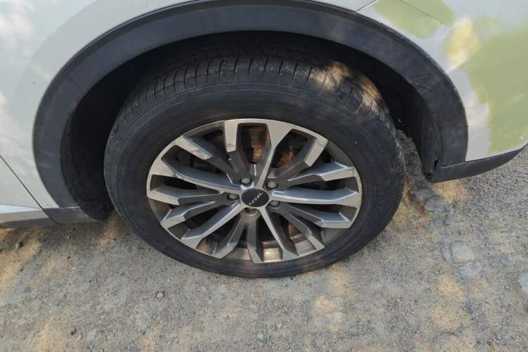 Used Haval H6 2020 2.0 GDIT Automatic Platinum Champion Edition Right Front Wheel Hub