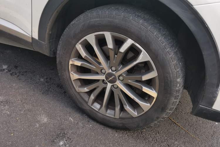 Used Haval H6 2020 1.5 GDIT Automatic Platinum Champion Edition Right Front Wheel Hub