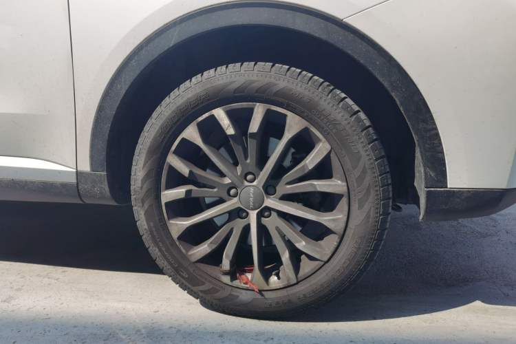 Used Haval H6 2020 1.5 GDIT Automatic Platinum Champion Edition Right Front Wheel Hub