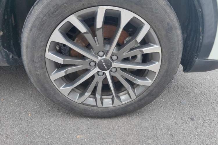 Used Haval H6 2020 1.5 GDIT Automatic Platinum Champion Edition Right Front Wheel Hub