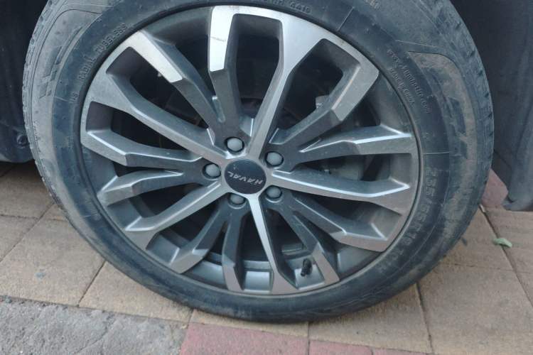 Used Haval H6 2020 1.5 GDIT Automatic Platinum Champion Edition Right Front Wheel Hub