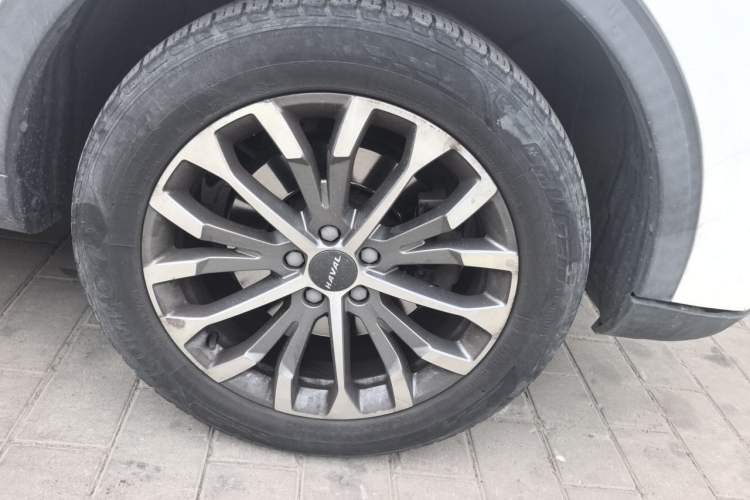 Used Haval H6 2020 1.5 GDIT Automatic Platinum Champion Edition Right Front Wheel Hub