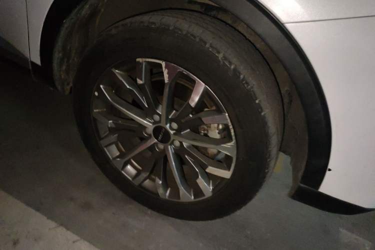Used Haval H6 2020 1.5 GDIT Automatic Platinum Champion Edition Right Front Wheel Hub