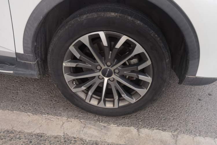 Used Haval H6 2020 1.5 GDIT Automatic Platinum Champion Edition Right Front Wheel Hub