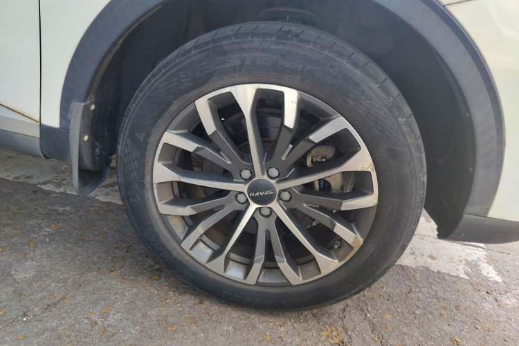 Used Haval H6 2020 1.5 GDIT Automatic Platinum Champion Edition Right Front Wheel Hub