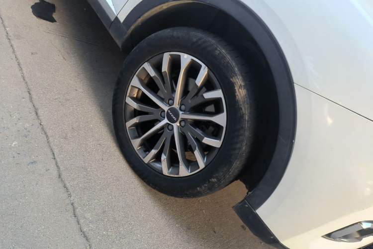 Used Haval H6 2020 1.5 GDIT Automatic Platinum Champion Edition Right Front Wheel Hub