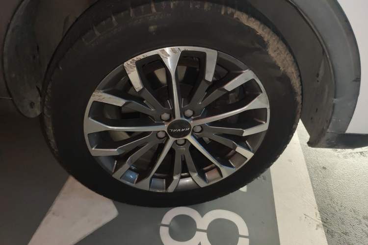 Used Haval H6 2020 1.5 GDIT Automatic Platinum Champion Edition Right Front Wheel Hub