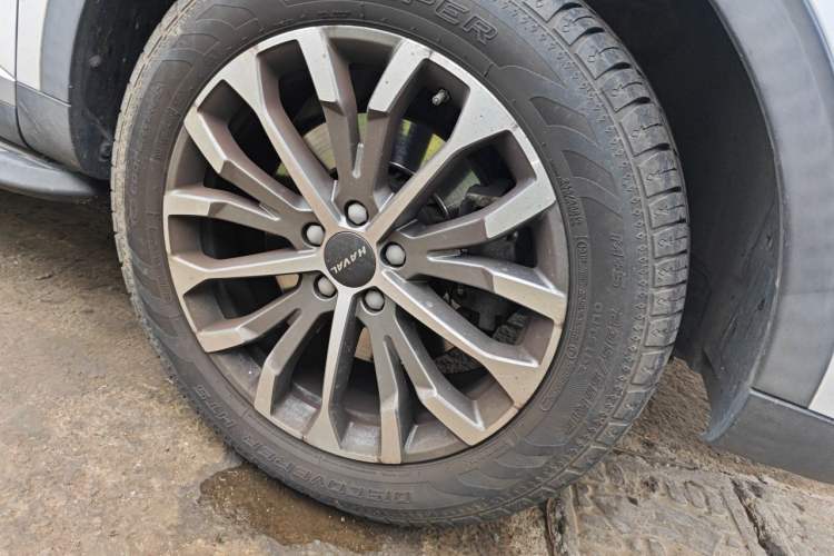Used Haval H6 2020 1.5 GDIT Automatic Platinum Champion Edition Right Front Wheel Hub