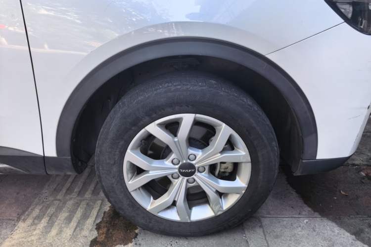 Used Haval H6 2020 2.0 GDIT Automatic Platinum Champion Edition Right Front Wheel Hub