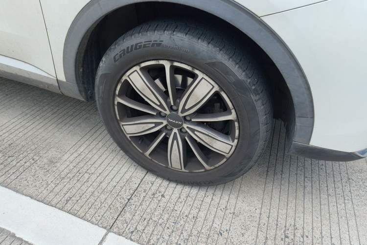Used Haval H6 2020 1.5 GDIT Automatic Platinum Champion Edition Right Front Wheel Hub