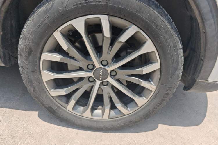Used Haval H6 2020 1.5 GDIT Automatic Platinum Champion Edition Right Front Wheel Hub