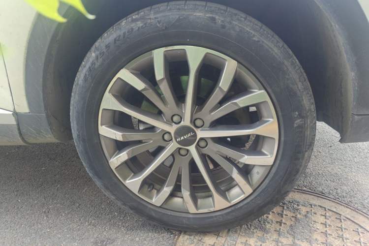 Used Haval H6 2020 1.5 GDIT Automatic Platinum Luxury Edition Right Front Wheel Hub