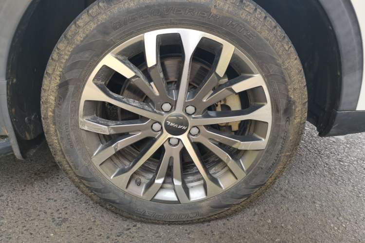 Used Haval H6 2020 1.5 GDIT Automatic Platinum Luxury Edition Right Front Wheel Hub