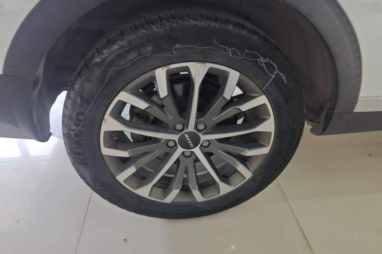 Used Haval H6 2020 1.5 GDIT Automatic Platinum Luxury Edition Right Rear Wheel Hub
