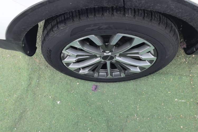 Used Haval H6 2020 1.5 GDIT Automatic Platinum Champion Edition Right Rear Wheel Hub