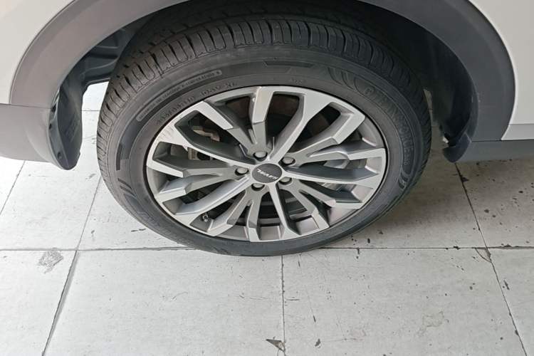 Used Haval H6 2020 1.5 GDIT Automatic Platinum Champion Edition Right Rear Wheel Hub