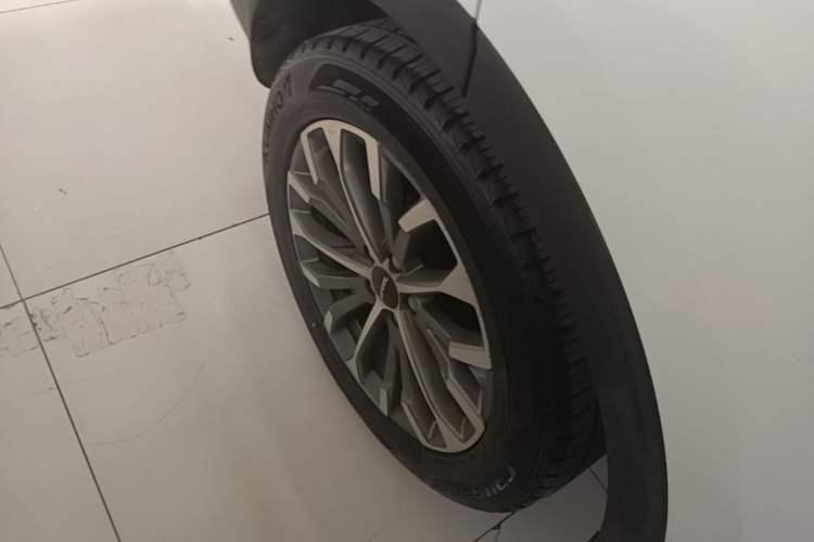 Used Haval H6 2020 1.5 GDIT Automatic Platinum Champion Edition Right Rear Wheel Hub