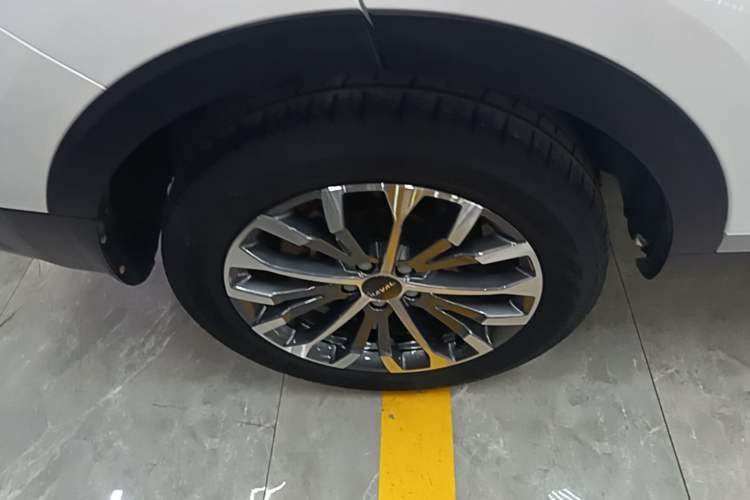 Used Haval H6 2020 1.5 GDIT Automatic Platinum Champion Edition Right Rear Wheel Hub
