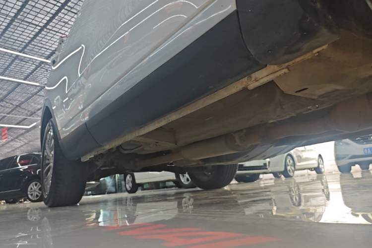 Used Haval H6 2020 1.5 GDIT Automatic Platinum Champion Edition Right Side Sill