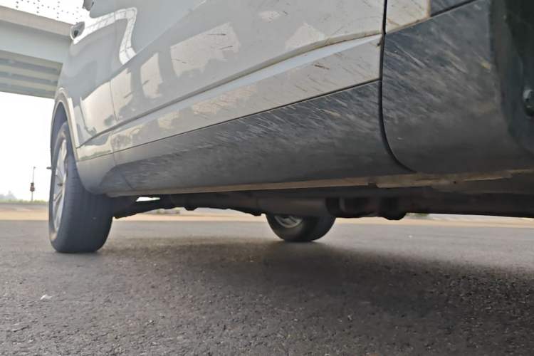 Used Haval H6 2020 1.5 GDIT Automatic Platinum Urban Edition Right Side Sill