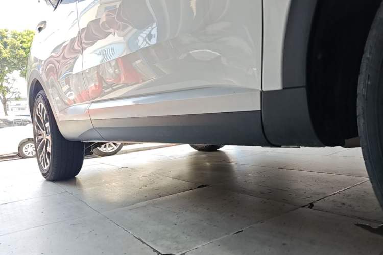 Used Haval H6 2020 1.5 GDIT Automatic Platinum Champion Edition Right Side Sill