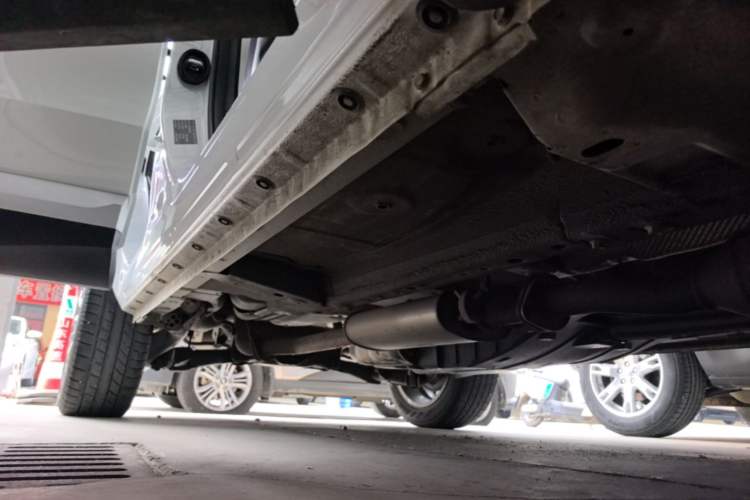 Used Haval H6 2020 1.5 GDIT Automatic Platinum Luxury Edition Right Side Sill