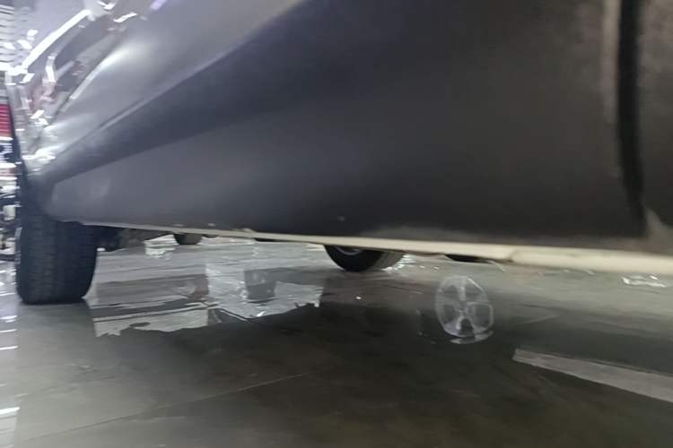 Used Haval H6 2020 1.5 GDIT Automatic Platinum Champion Edition Right Side Sill