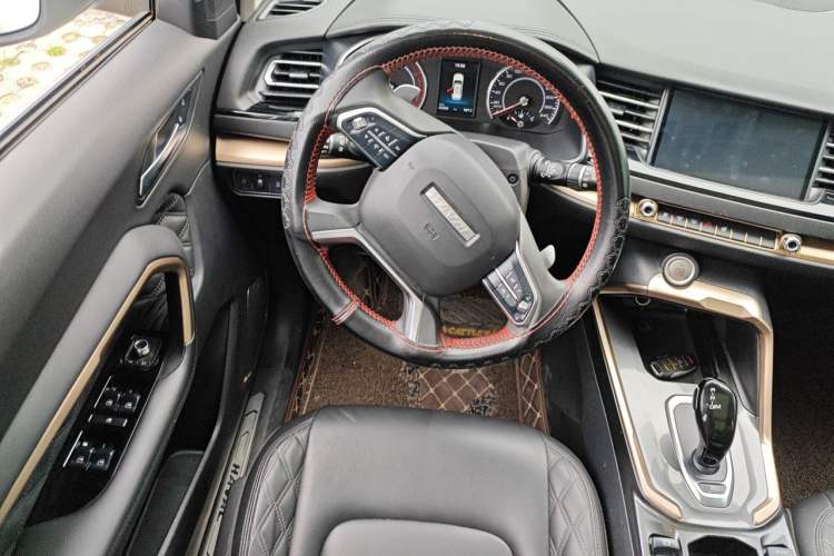 Used Haval H6 2020 1.5 GDIT Automatic Platinum Urban Edition Steering Wheel