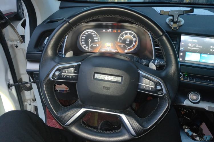Used Haval H6 2020 1.5 GDIT Automatic Platinum Luxury Edition Steering Wheel