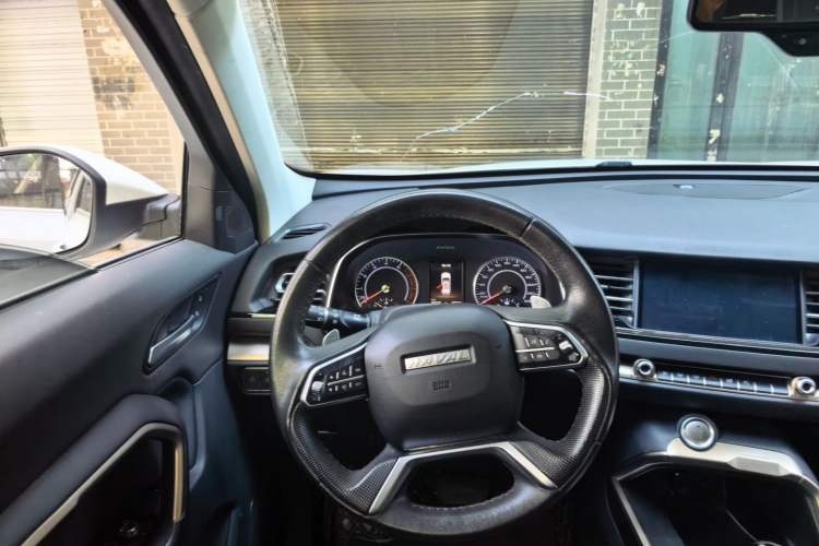 Used Haval H6 2020 2.0 GDIT Automatic Platinum Champion Edition Steering Wheel