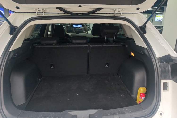 Used Haval H6 2020 1.5 GDIT Automatic Platinum Champion Edition Trunk