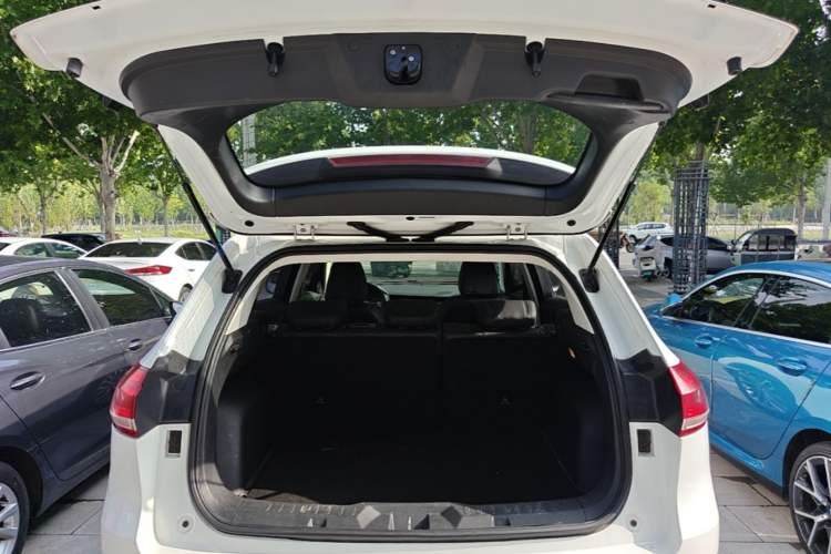 Used Haval H6 2020 1.5 GDIT Automatic Platinum Champion Edition Trunk