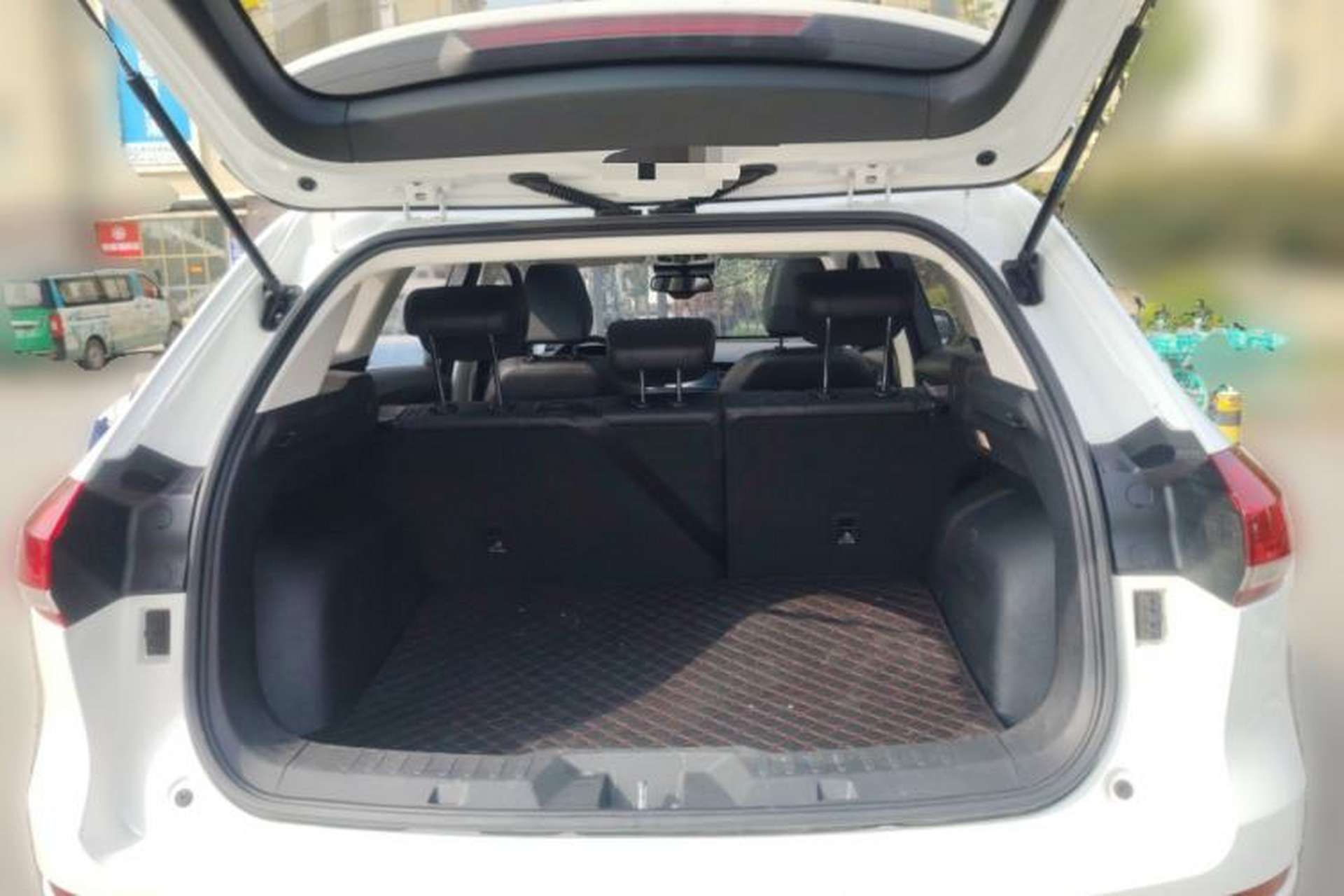 Used Haval H6 2020 1.5 GDIT Automatic Platinum Champion Edition Trunk
