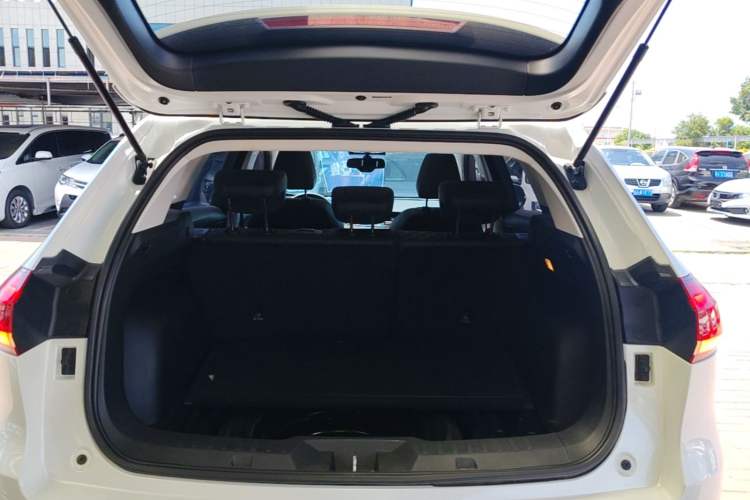 Used Haval H6 2020 2.0 GDIT Automatic Platinum Champion Edition Trunk