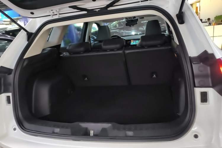 Used Haval H6 2020 2.0 GDIT Automatic Platinum Champion Edition Trunk