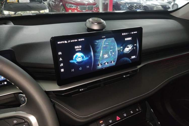 Used Haval H6 2021 3rd Generation 1.5T Automatic Two-Wheel-Drive Supreme Audio And AC Panel
