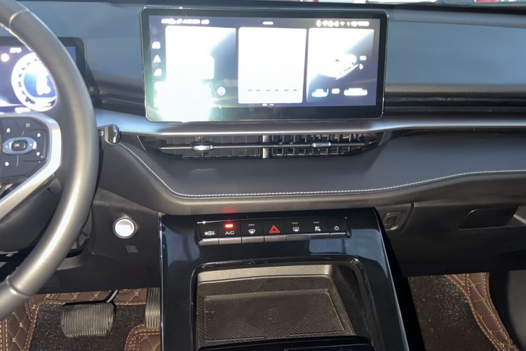 Used Haval H6 2021 3rd Generation 2.0T Automatic All-Wheel Drive Max Audio And AC Panel