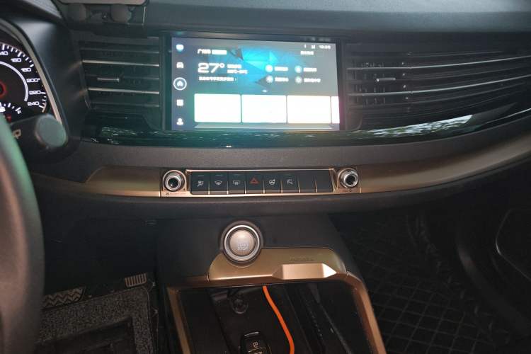 Used Haval H6 2021 1.5 GDIT Automatic Champion Edition Audio And AC Panel