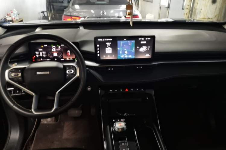 Used Haval H6 2021 3rd Generation 1.5T Automatic Two-Wheel Drive Max Audio And AC Panel