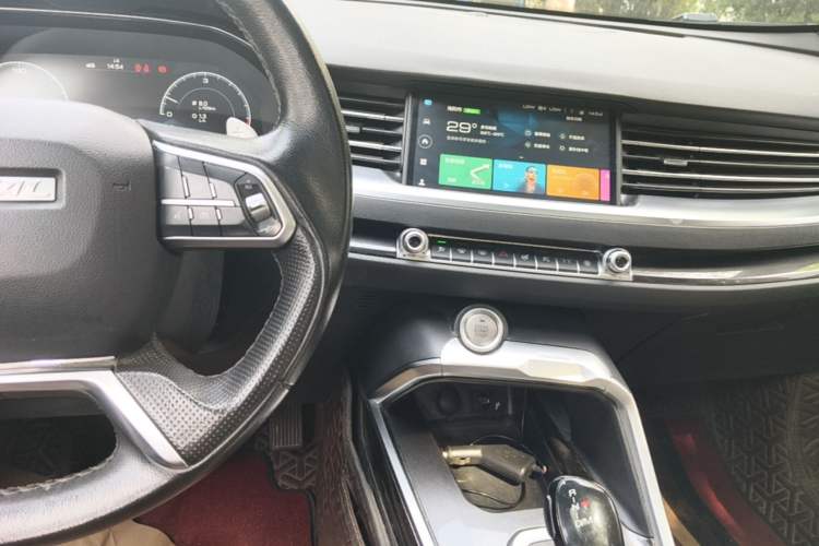 Used Haval H6 2021 1.5 GDIT Automatic Luxury Edition Audio And AC Panel