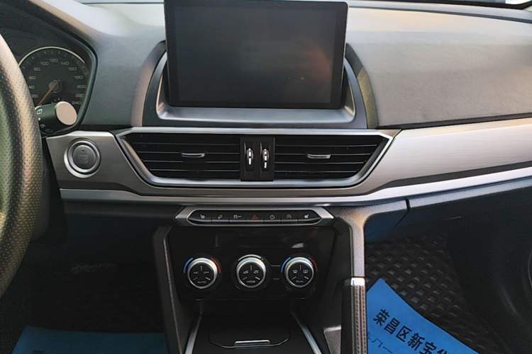 Used Haval H6 2021 Sport Edition 1.5T Automatic Elite Smart Connectivity Model with Hexagonal Grille Audio And AC Panel