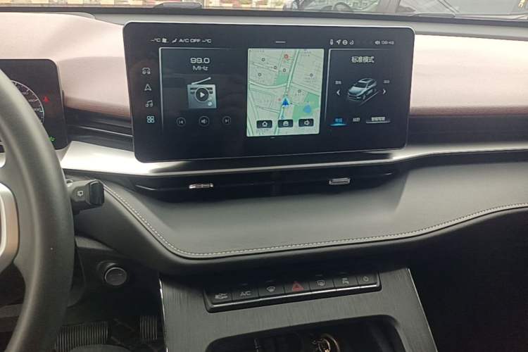 Used Haval H6 2021 3rd Generation 2.0T Automatic All-Wheel Drive Supreme+ Audio And AC Panel
