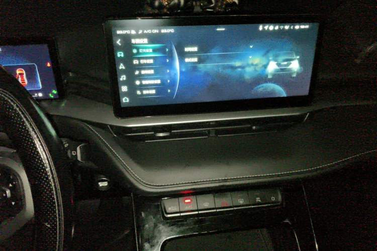 Used Haval H6 2021 3rd Generation 1.5T Automatic Two-Wheel Drive Max Audio And AC Panel