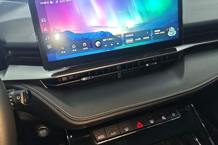 Used Haval H6 2021 3rd Generation 1.5T Automatic Two-Wheel Drive Pro Audio And AC Panel