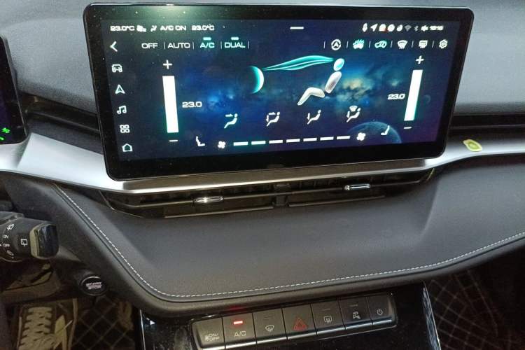 Used Haval H6 2021 3rd Generation 1.5T Automatic Two-Wheel-Drive Supreme Audio And AC Panel