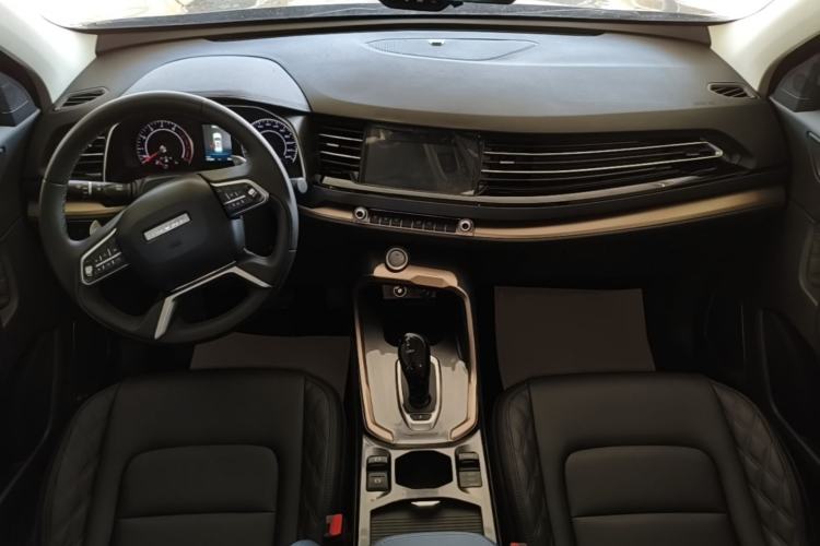 Used Haval H6 2021 1.5 GDIT Automatic Champion Edition Center Console